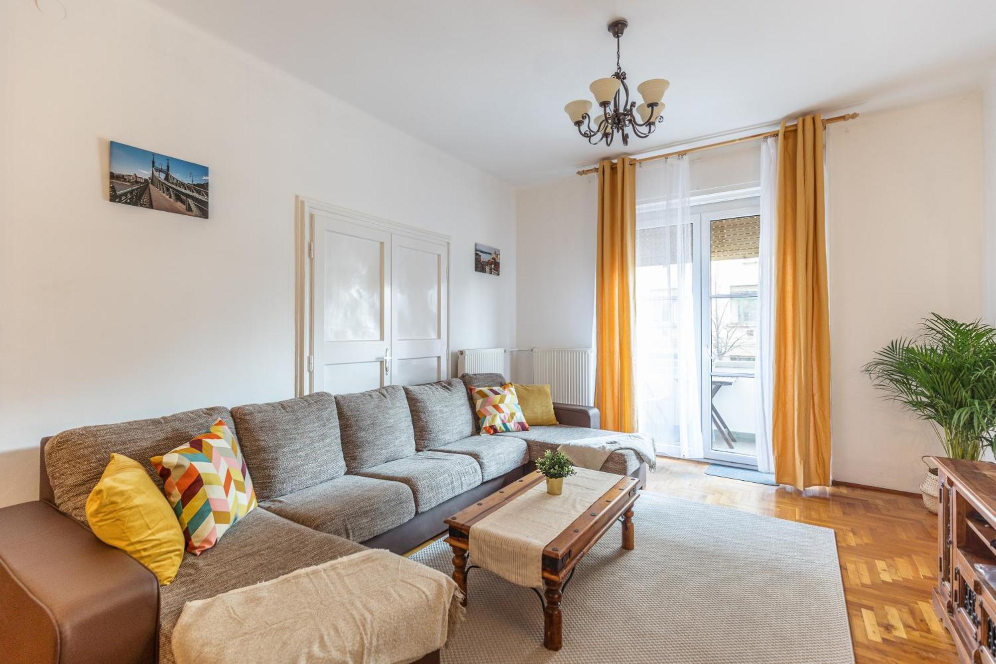 בודפשט Bright & Spacious Riverside Apartment With Balcony מראה חיצוני תמונה
